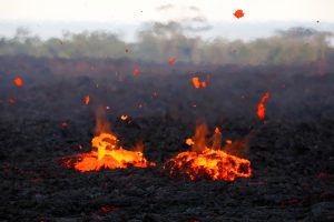 Lava erupts from a fissure on the outskirts of Pahoa May 14, 2018. REUTERS/Terray Sylvester