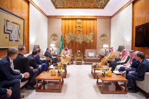 Saudi Crown Prince Mohammed bin Salmanin meets with the delegation of American Evangelical Christian Leaders in Riyadh, Saudi Arabia November 1, 2018. Bandar Algaloud/Courtesy of Saudi Royal Court/Handout via REUTERS